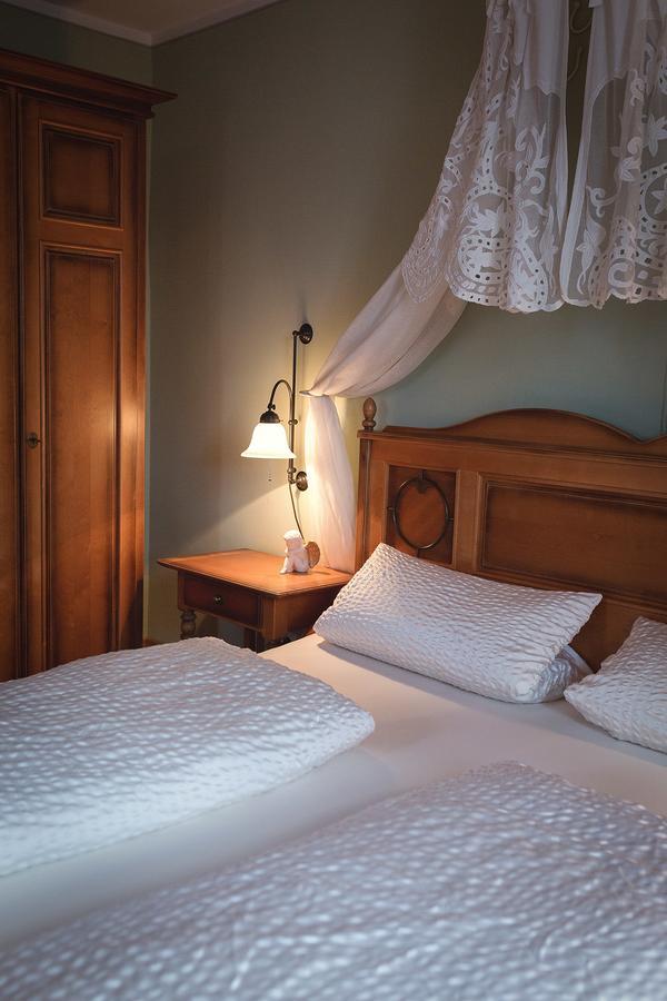 Der Patrizierhof - Weingut Gasthof Hotel - Familie Grebner Grosslangheim Екстер'єр фото