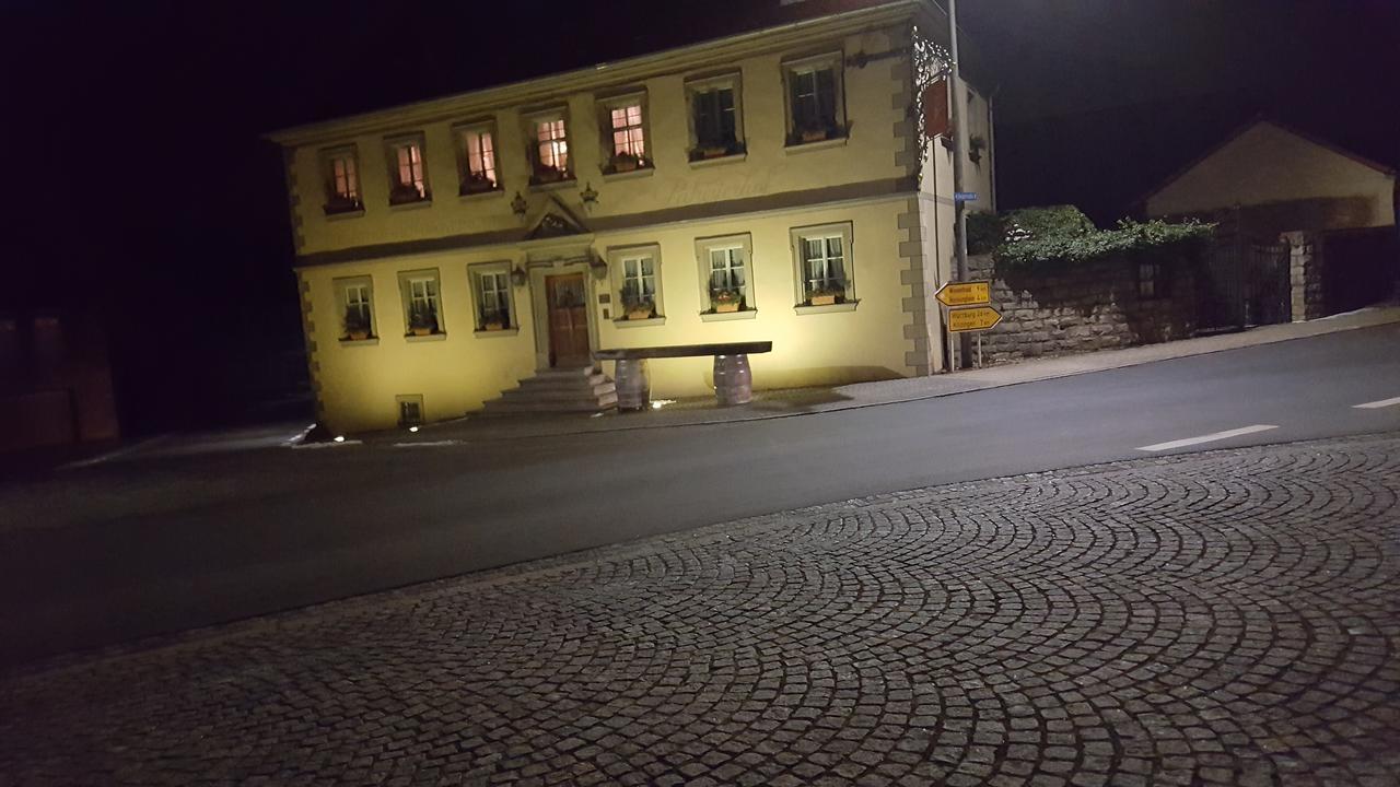 Der Patrizierhof - Weingut Gasthof Hotel - Familie Grebner Grosslangheim Екстер'єр фото